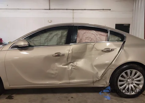 2012 Buick Regal Premium 1 из США, поврежденный, VIN 2G4GS5EK2C9136300